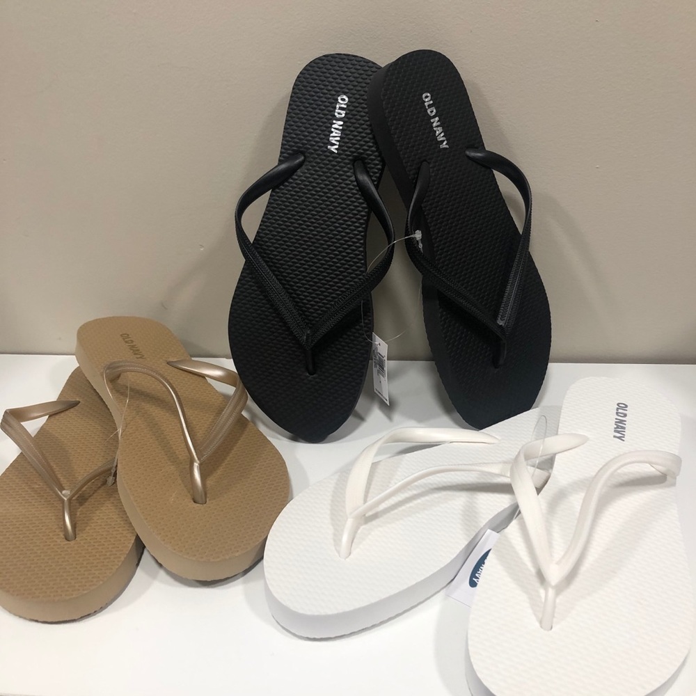 NWT 🔥3 pair bundle Old Navy sandals flip flops